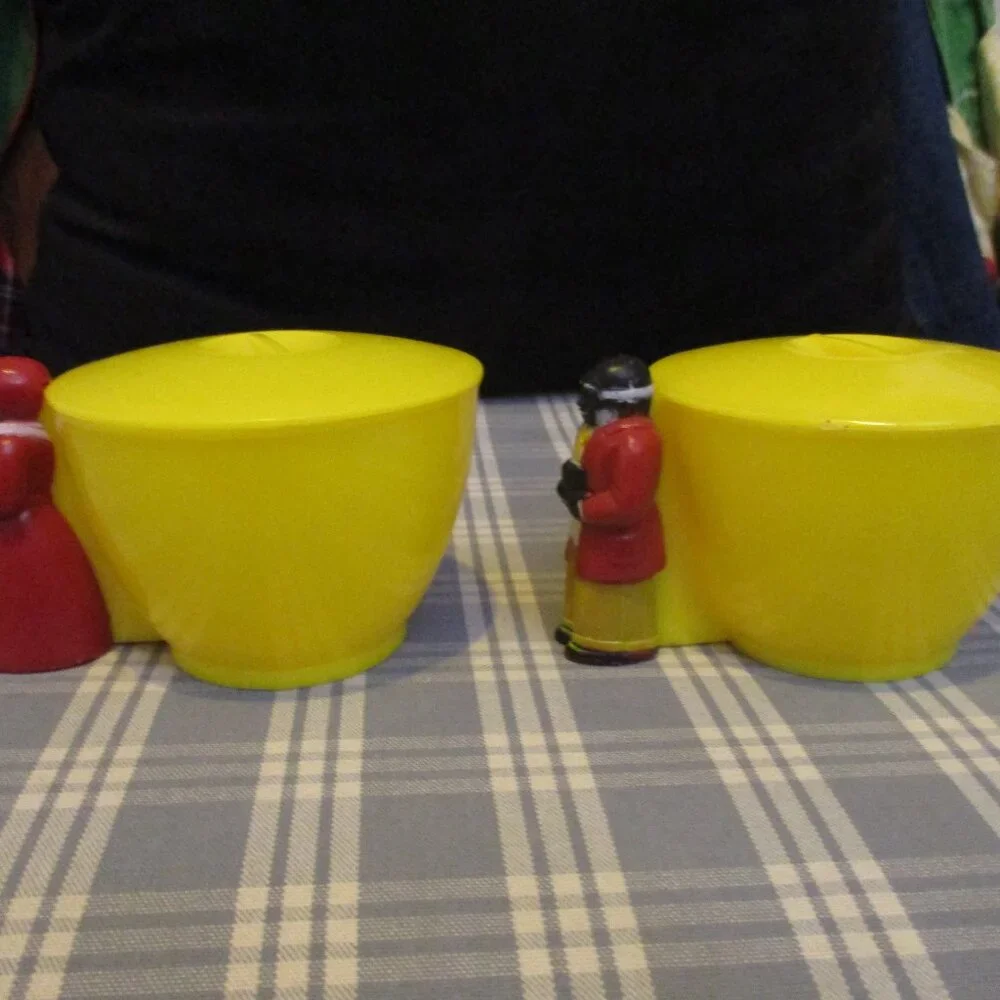 Vtg Miss Martha Originals Sugar and Creamer bowls w/lids! Rare! - Picture 2 of 8